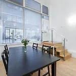 Amazing 2Br Triplex Apartment 2Mins From Oxford Street